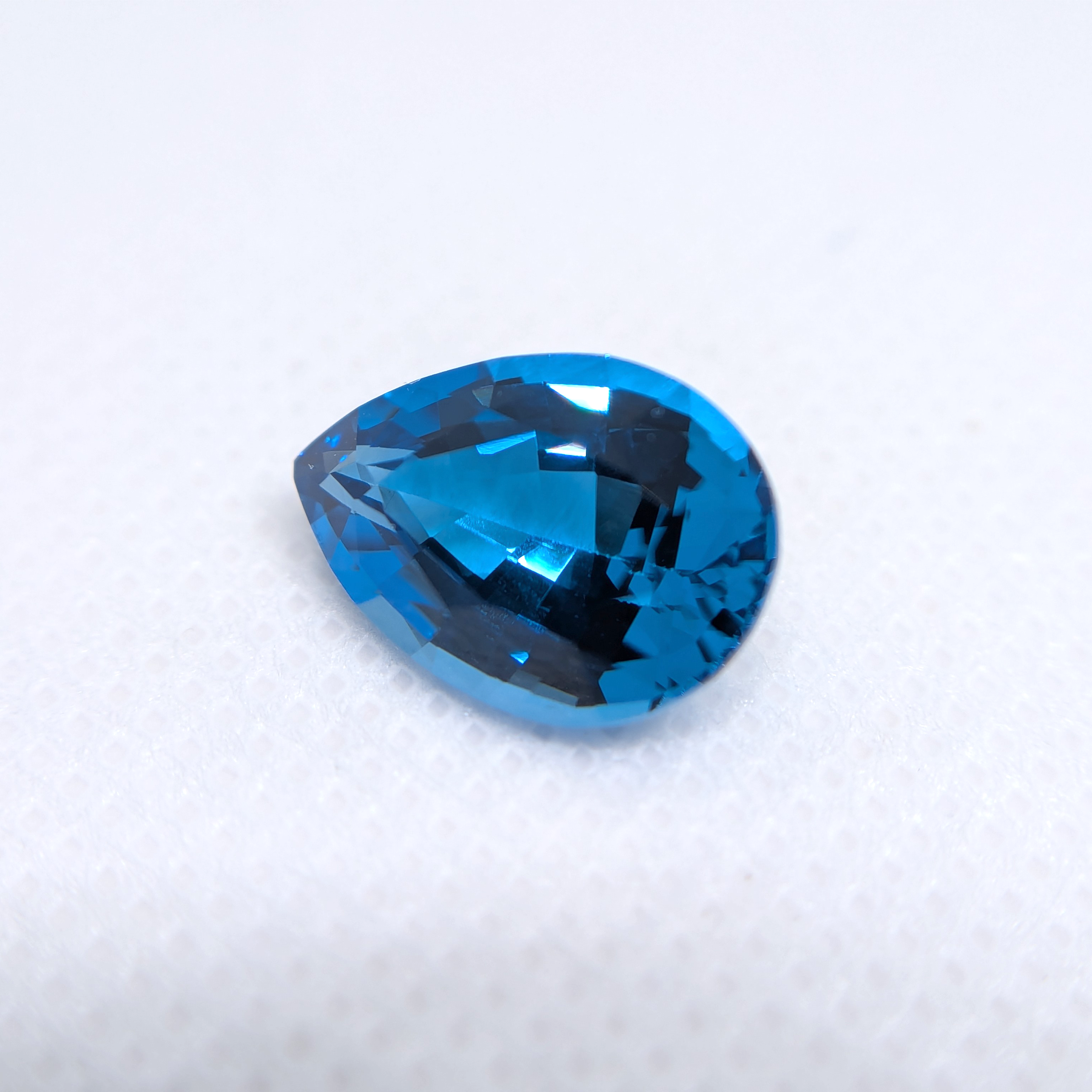 Pear London Blue Topaz