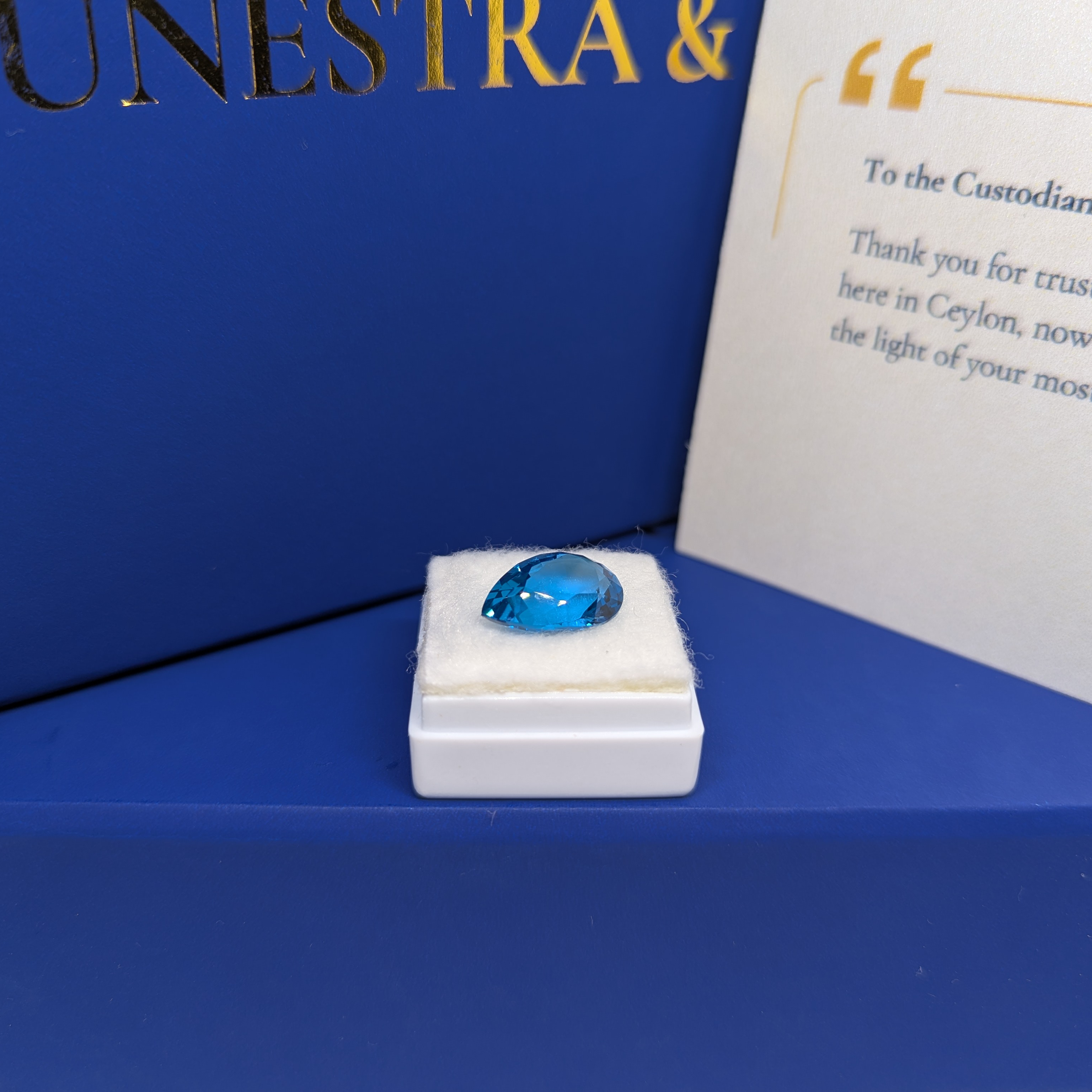 Pear London Blue Topaz thumbnail 2